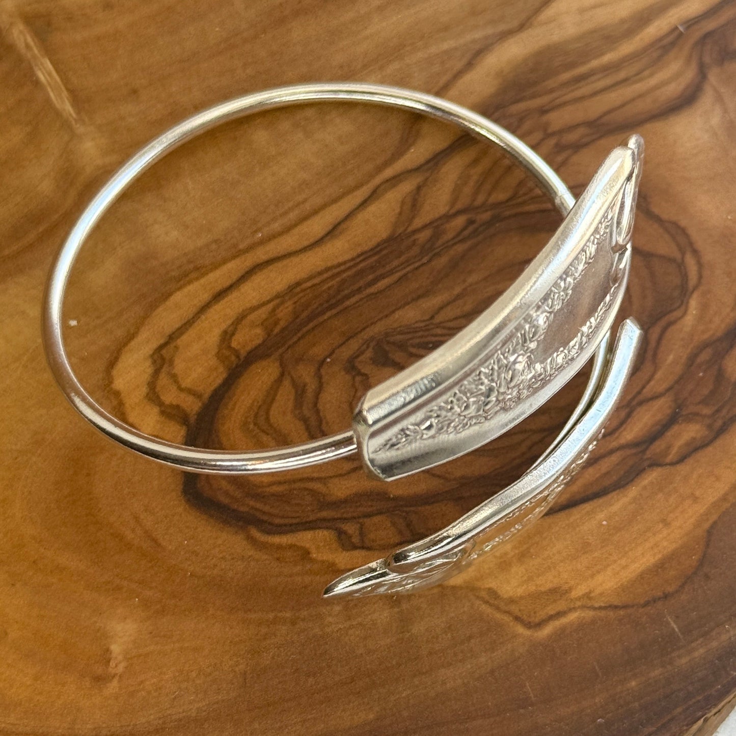 Adjustable wrap silver plated bracelet bangle