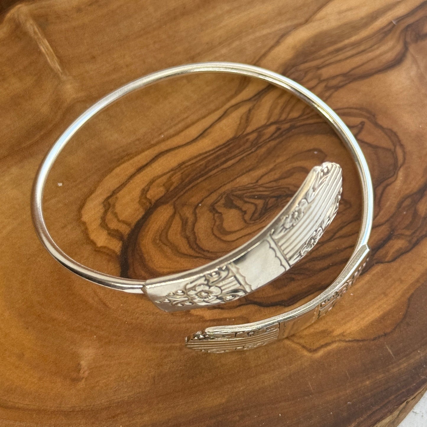 Adjustable wrap silver plated bracelet bangle