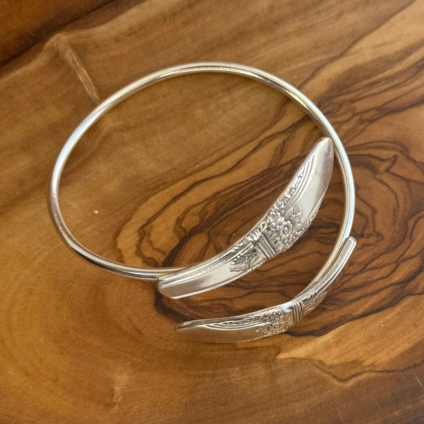 Adjustable wrap silver plated bracelet bangle