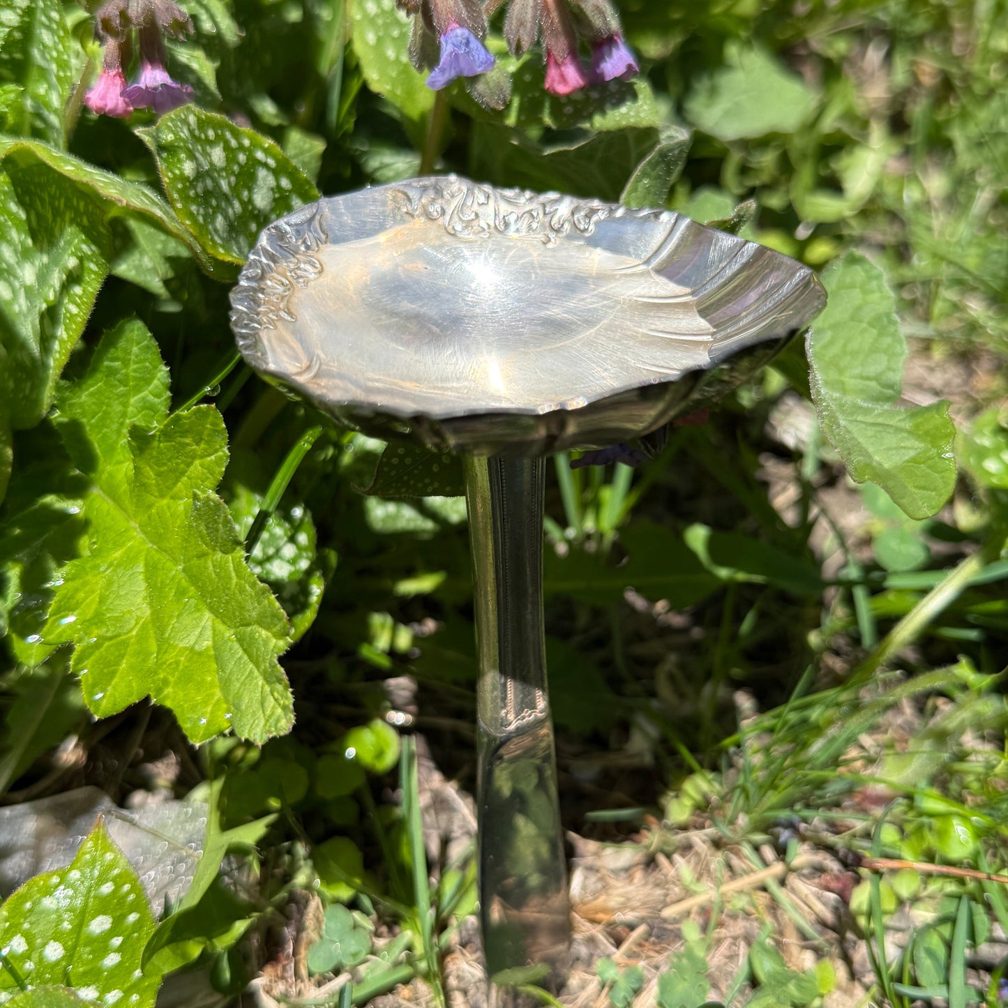 Garden Bee Bath Stake