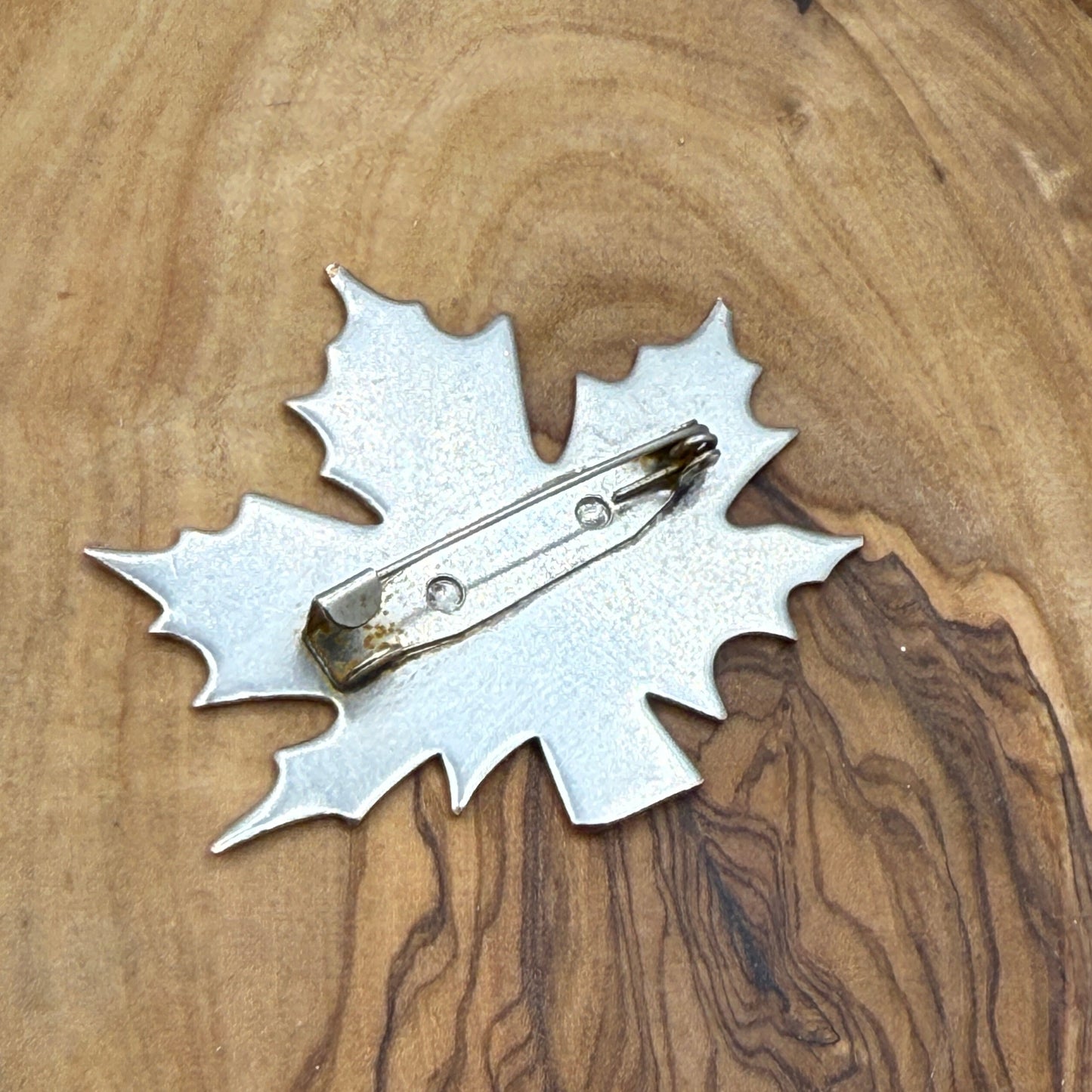 Maple Leaf Pin