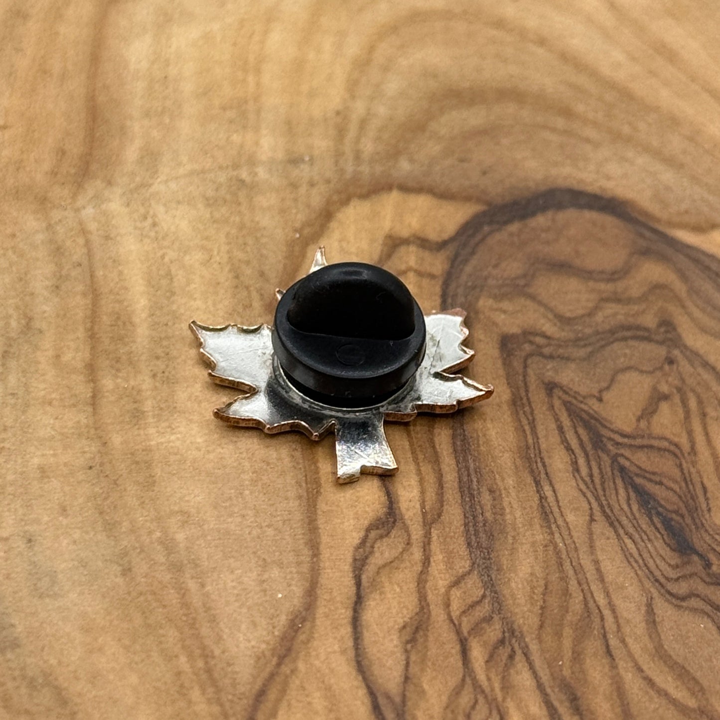 Small Maple Leaf Pin