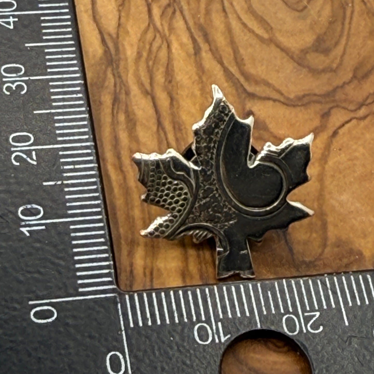 Small Maple Leaf Pin
