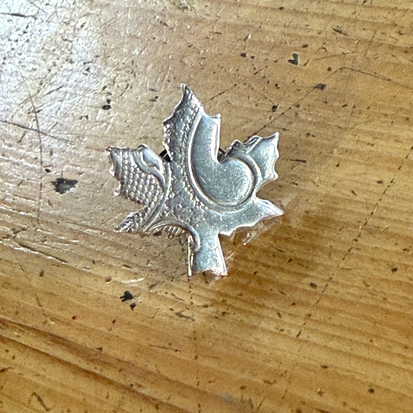 Small Maple Leaf Pin