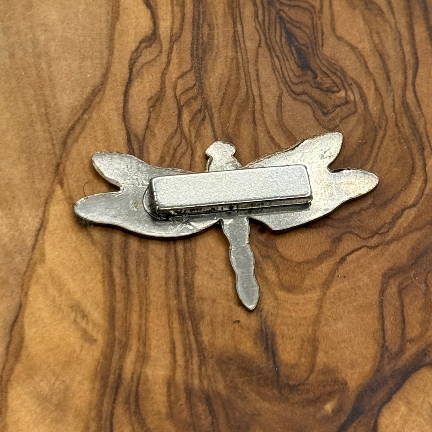 Dragonfly Magnet