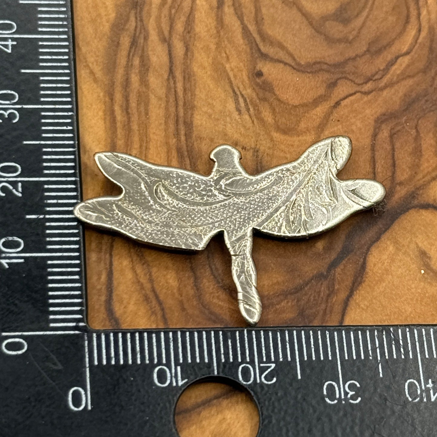 Dragonfly Magnet