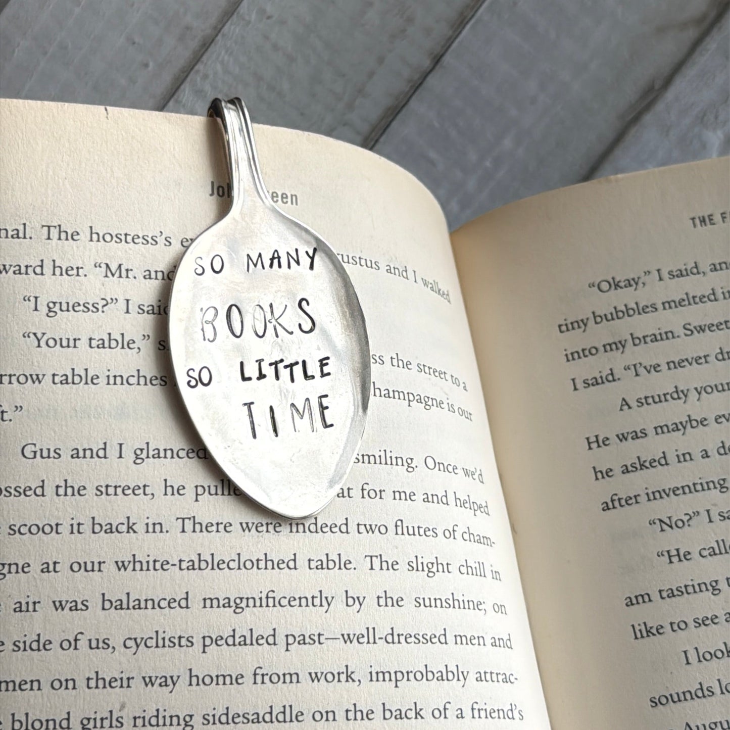 Hand Stamped Bookmark - So many books, So little time