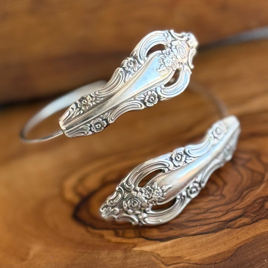 Adjustable wrap silver plated bracelet bangle