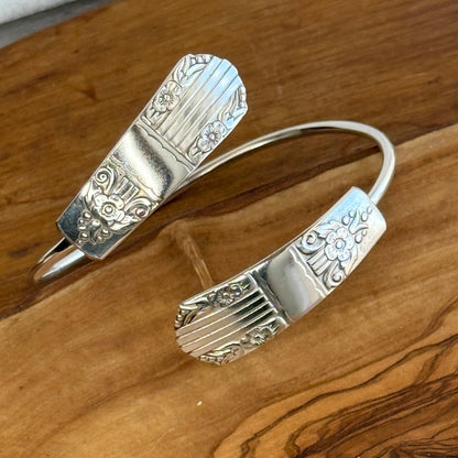 Adjustable wrap silver plated bracelet bangle