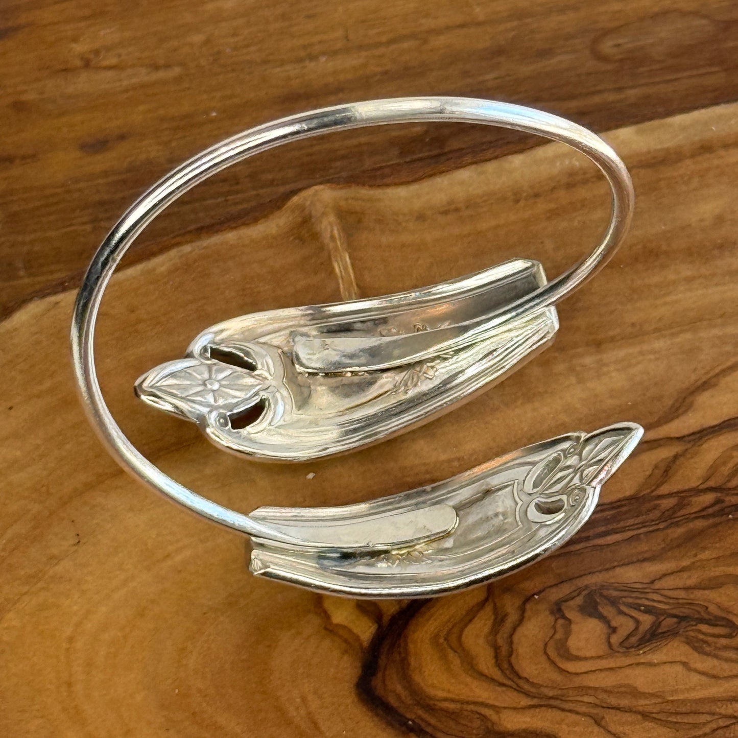 Adjustable wrap silver plated bracelet bangle