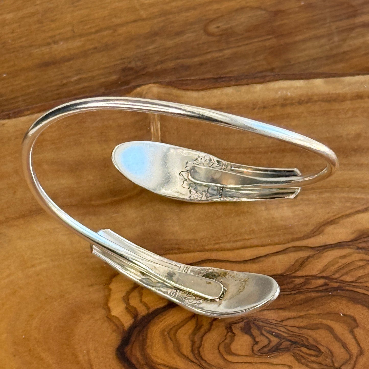 Adjustable wrap silver plated bracelet bangle