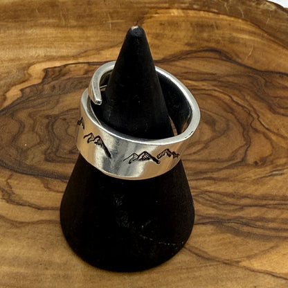Serving Fork Tine Ring With Mountains and Trees