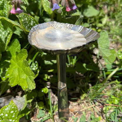 Garden Bee Bath Stake