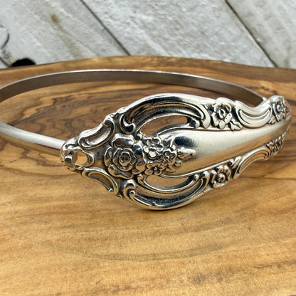 Hook Tension Bracelet