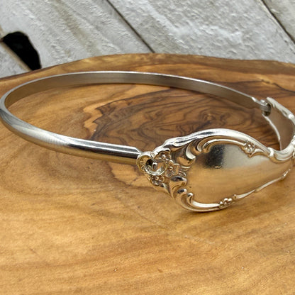 Hook Tension Bracelet