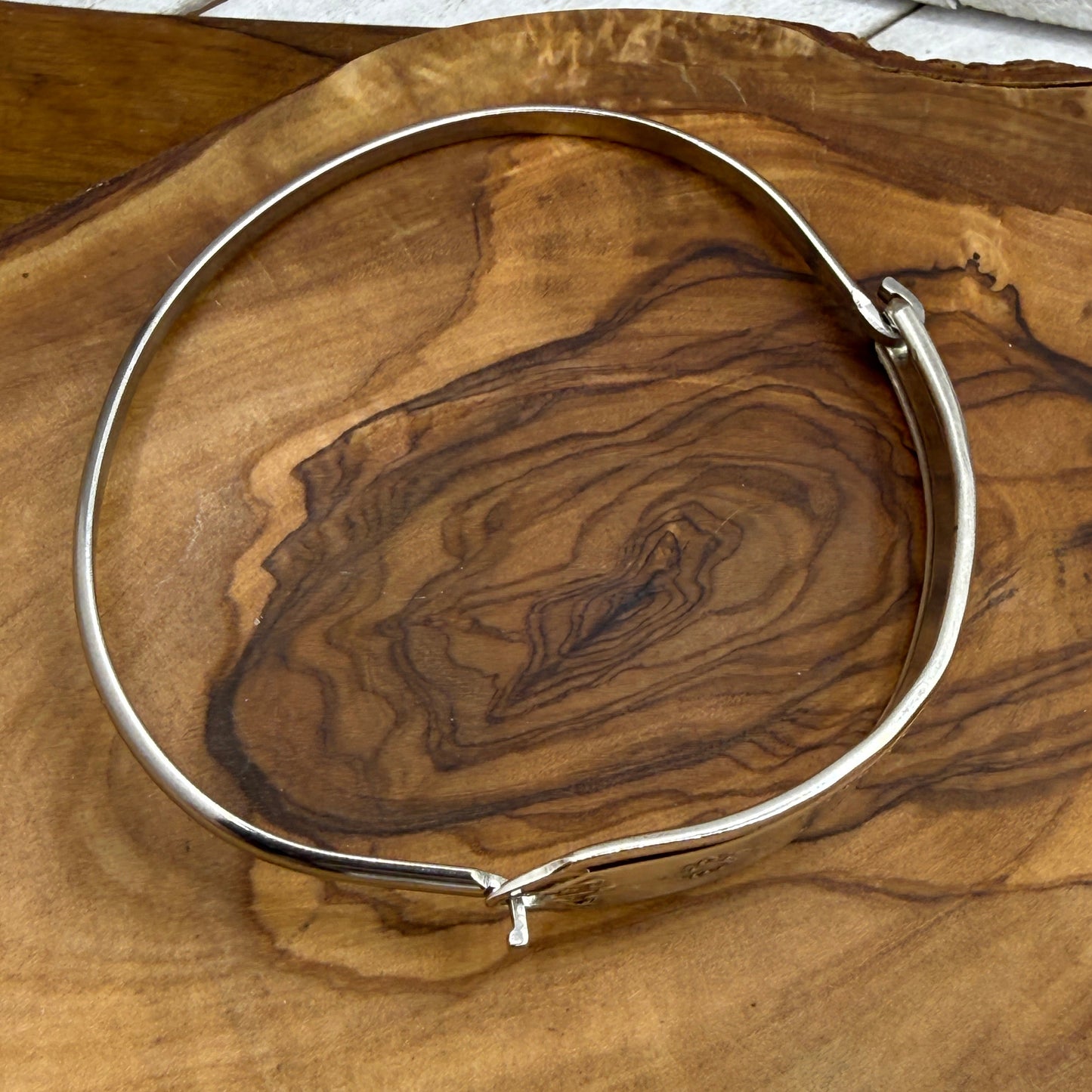 Hook Tension Bracelet