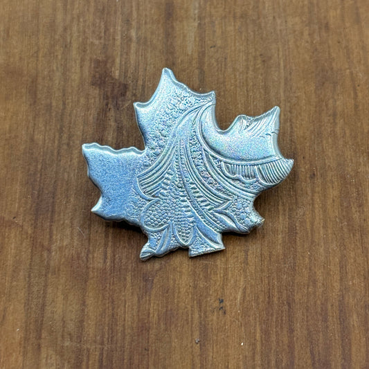 Maple Leaf Pin (med)
